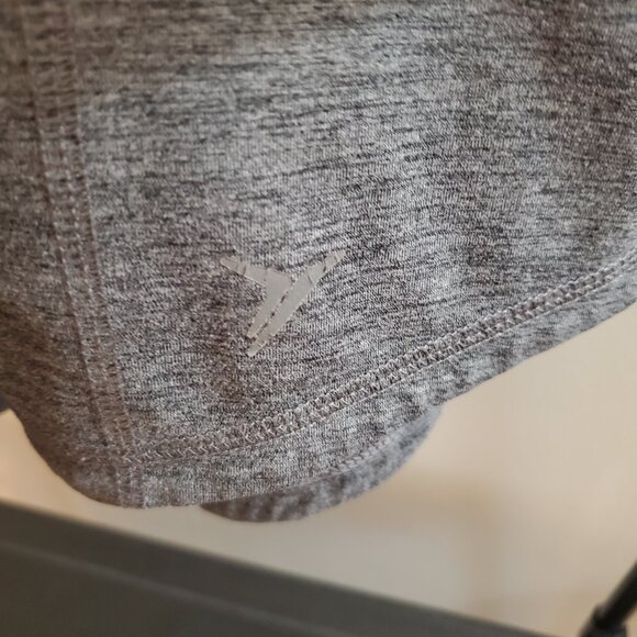 Old Navy + North Face Long Sleeve Active Shirts XL - Picture 3 of 15